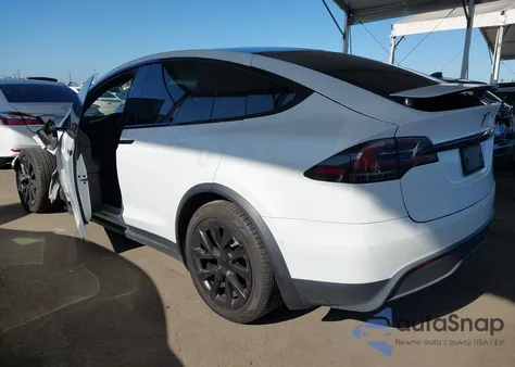 2022 Tesla Model X Dual Motor All-Wheel Drive z USA, uszkodzony, nr VIN 7SAXCBE57NF337329
